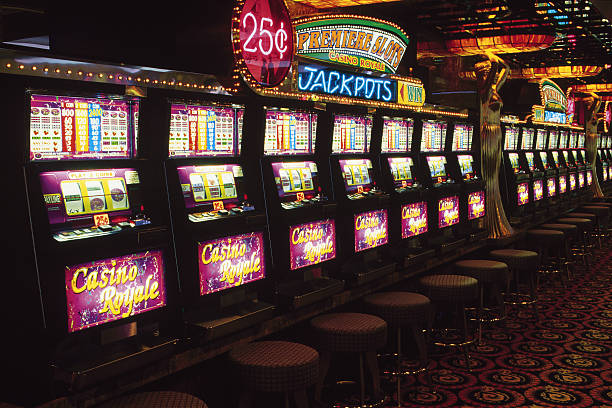 Live dealer Andar Bahar table with players